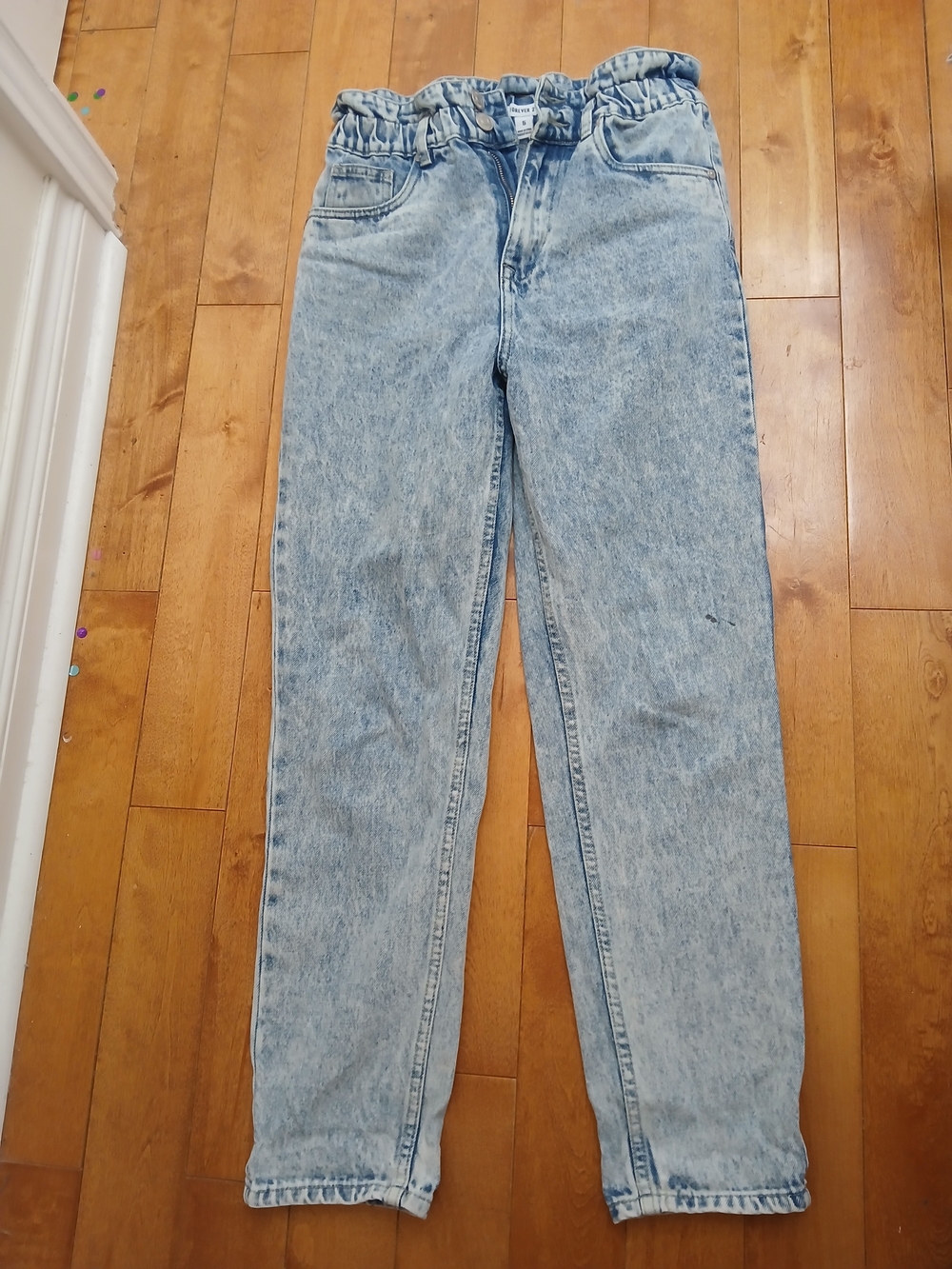 Forever 21 Light Wash Paperbag Waist Women's Jeans